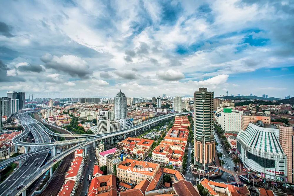 高清：晒盛夏青岛绝美云图 西部老城景色如画