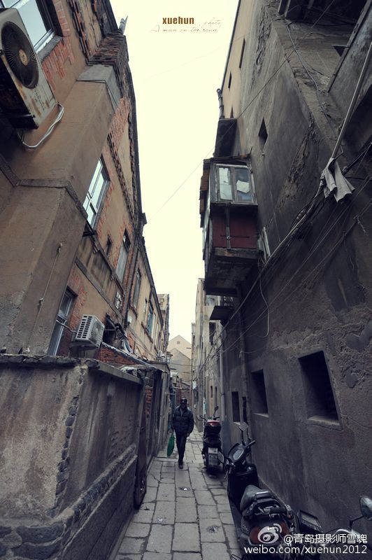 实拍“舌尖上的黄岛路”：青岛百年老街的岁月记忆