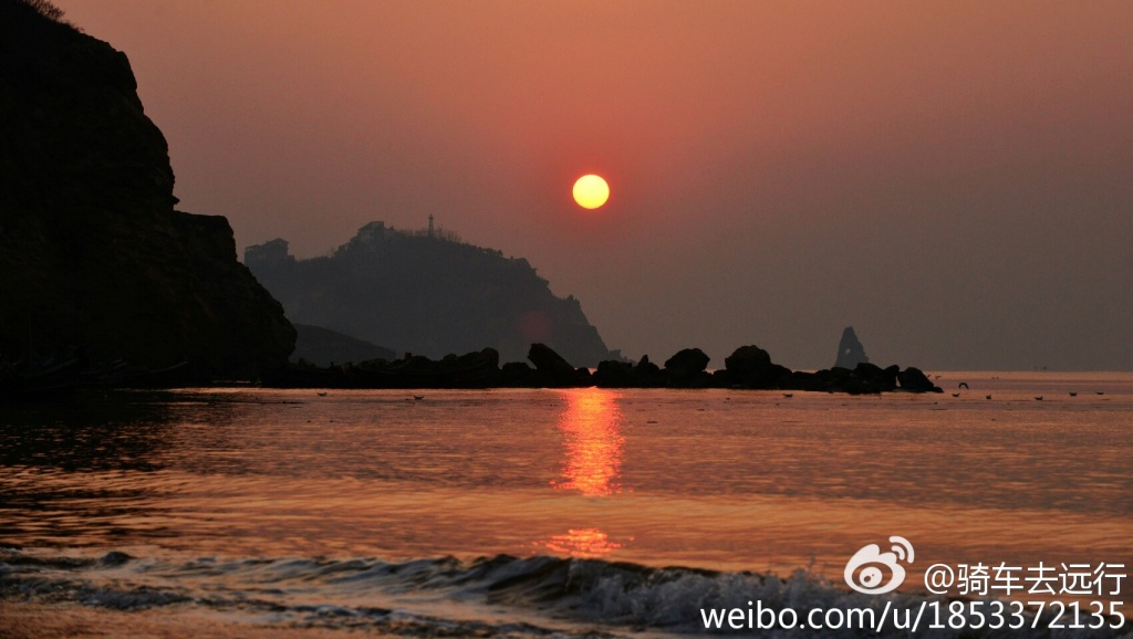 朝霞漫天伴鸥舞 初春石老人海上日出壮美奇幻 朝霞漫天伴鸥舞 初春石老人海上日出壮美奇幻