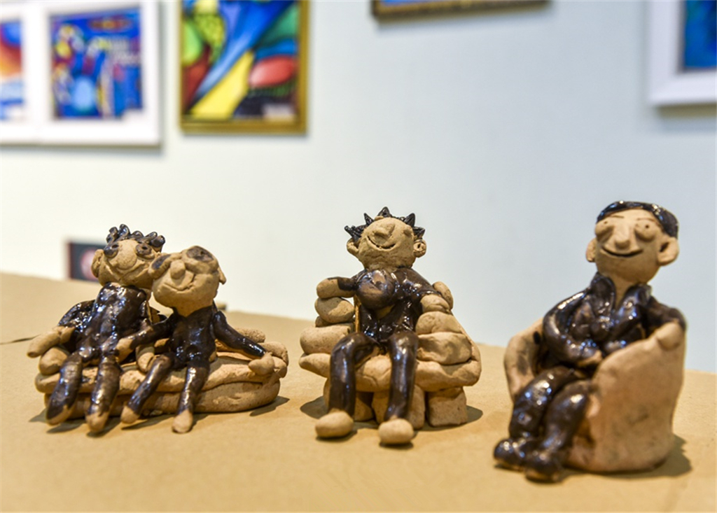 小学生办美术展 游客惊呼艺术细胞逆天