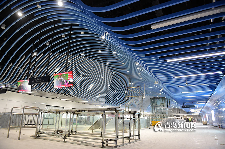 探访2号线海川路站 顶棚如海浪涌动 探访2号线海川路站 顶棚如海浪涌动