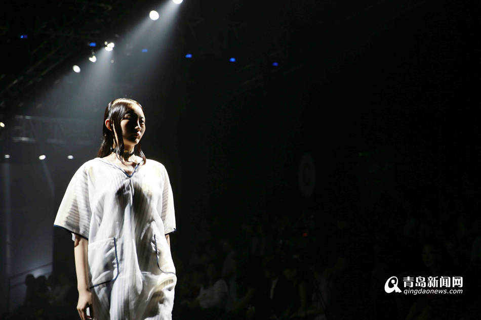 满屏都是大长腿 青岛国际时装周完美收官