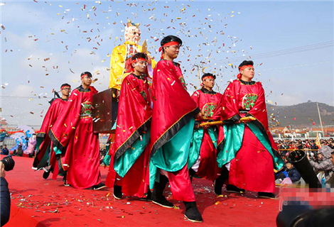 琅琊祭海活动震撼启幕3万人次游客前往感受